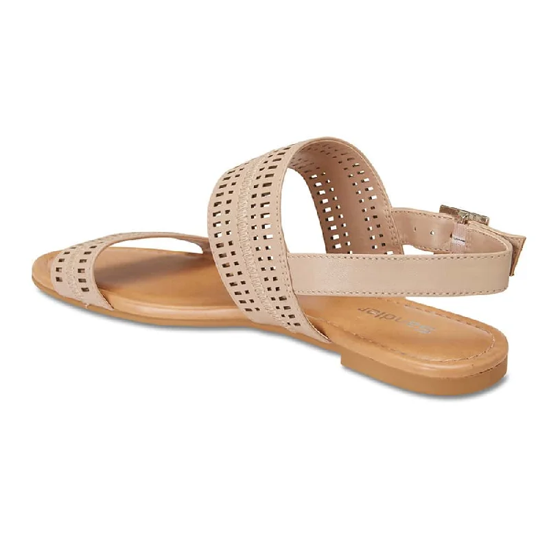 Dainty Sandal in Nude Leather