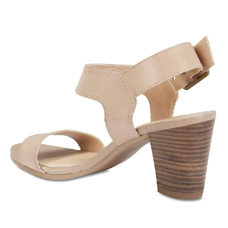 Opal Heel in Neutral Leather